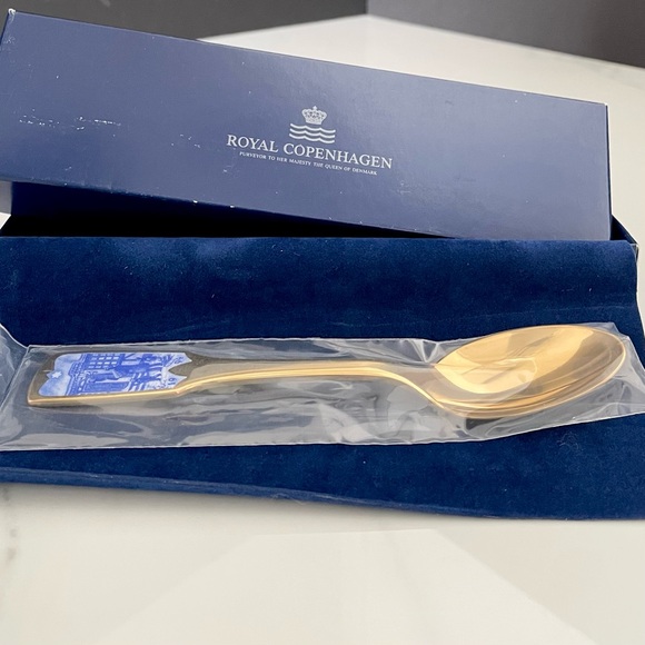 1994 Holiday Gold Plated Spoon by Royal Copenhagen - Picture 1 of 6